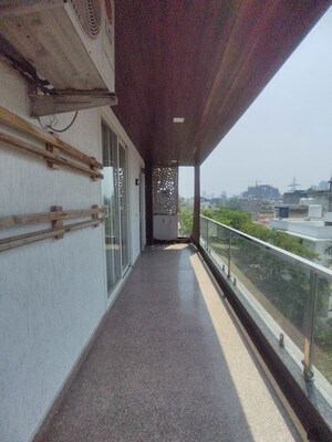 Balcony in 4 BHK Builder Floor at Eros Rosewood Villas, Sector 50 – for Rent