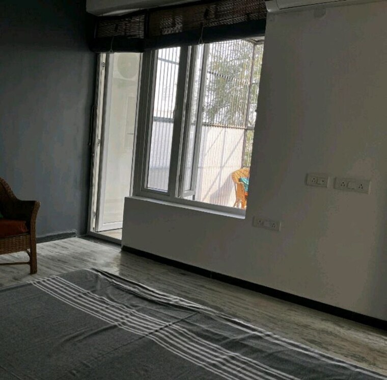 Room, isp-shivam-plaza 1 Bedroom 200 Sq.Mt. Builder Floor In Delta I Greater Noida Greater Noida 10394120