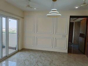 Room in 3 BHK Apartment at Eros Sampoornam, Sector 2 Greater Noida – for Rent