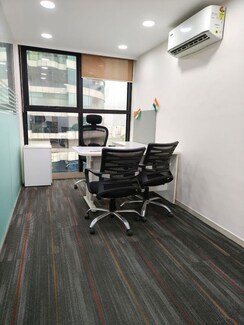 Office Space For Rent in Bhumiraj Costarica