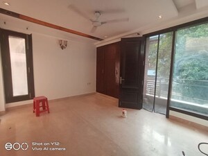 Room in 4 BHK Builder Floor at Greater Kailash I – for Rent