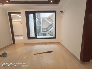 Room in 4 BHK Builder Floor at Greater Kailash I – for Rent