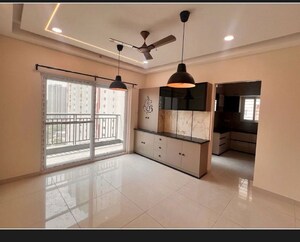 Room in 3 BHK Apartment at Aparna Zenon, Puppalaguda – for Rent