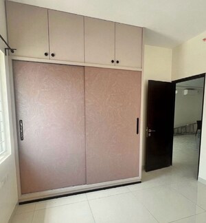 Room in 3 BHK Apartment at Aparna Zenon, Puppalaguda – for Rent