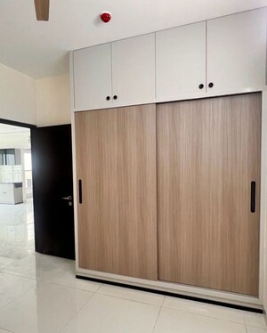 Room in 3 BHK Apartment at Aparna Zenon, Puppalaguda – for Rent