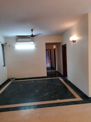 Room in 3 BHK Apartment at Sector 49 – for Rent