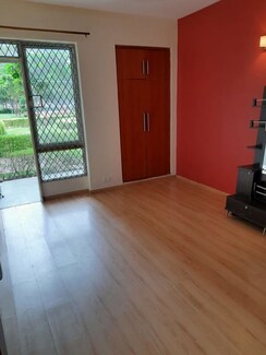 3 BHK + Servant Room,Study Room Apartment For Rent in Sector 49