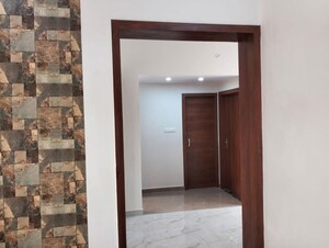 Room in 4 BHK Independent House at Jankipuram – for Sale