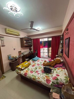 Bedroom in 2 BHK Apartment at Riddhi Tower, Malad East – for Rent
