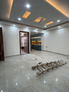 4 BHK + Servant Room Builder Floor For Sale in 4S Aradhya Extension