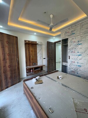 Room in 4 BHK Builder Floor at 4S Aradhya Extension, Sector 67a – for Sale