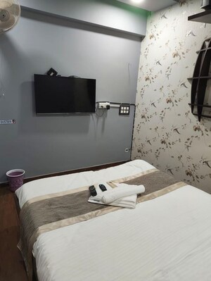 Bathroom in 4 BHK Apartment at JP Iscon Platinum, Bopal – for Rent