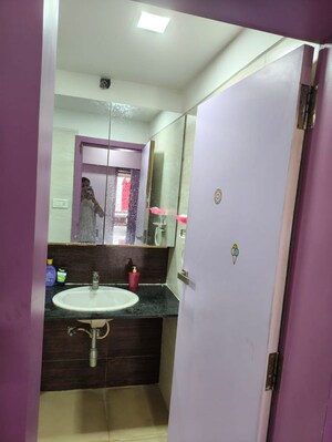 Bathroom in 4 BHK Apartment at JP Iscon Platinum, Bopal – for Rent