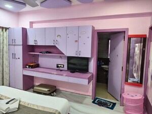 Furnished Amenities in 4 BHK Apartment at JP Iscon Platinum, Bopal – for Rent
