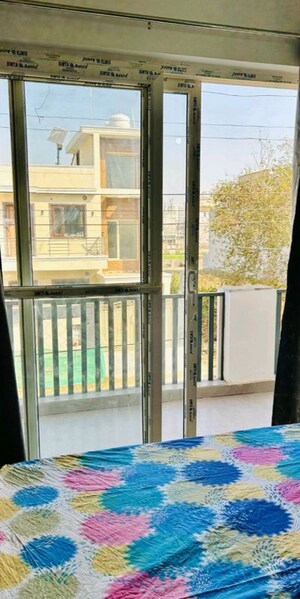 Room in 1 BHK Independent House at Ansal Golf Link I, Omega I Greater Noida – for Rent