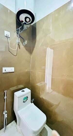 Furnished Amenities in 1 BHK Independent House at Ansal Golf Link I, Omega I Greater Noida – for Rent