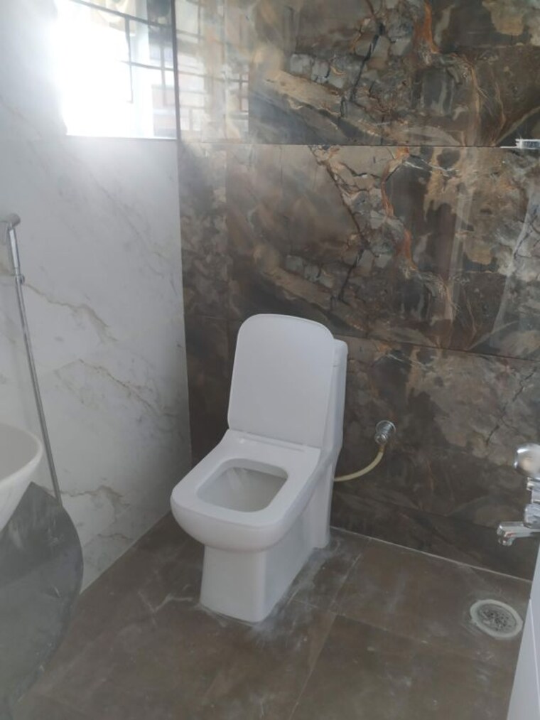 Bathroom, bommanahalli 2 Bedroom 1000 Sq.Ft. Apartment In Bommanahalli Bangalore 10394330