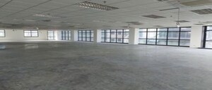  Shop For Rent in Garia