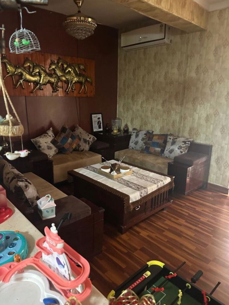 Living Room, maya-garden-avenue 3 Bedroom 3100 Sq.Ft. Penthouse In Patiala Road Zirakpur 10394353