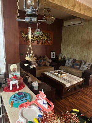 Furnished Amenities in 3 BHK Penthouse at Maya Garden Avenue, Patiala Road – for Rent