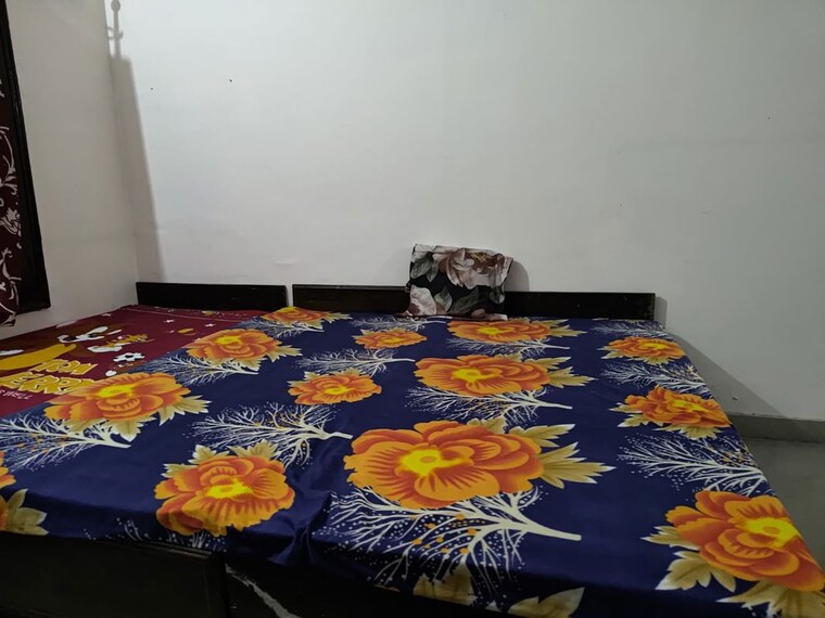 Bedroom, kharar mohali road Pg For Girls In Kharar Mohali Road 10394328