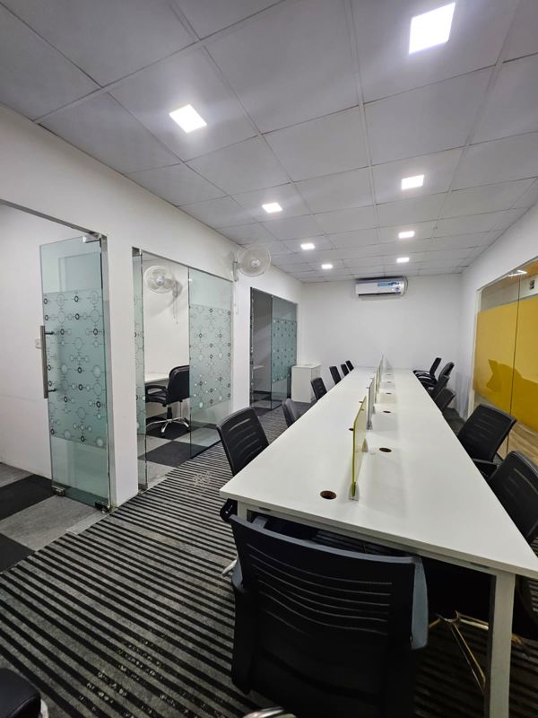 Office Space For Rent in Sector 63