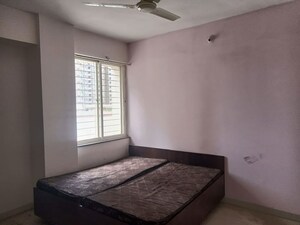 Room in 2 BHK Apartment at Phase 1 – for Rent