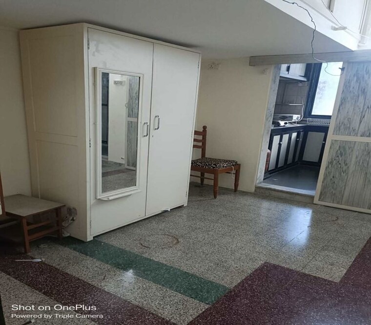 Bedroom, dadar east 1 Bedroom 450 Sq.Ft. Apartment In Dadar East Mumbai 10394446