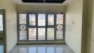 Room in 3 BHK Apartment at Narendra Nagar – for Rent