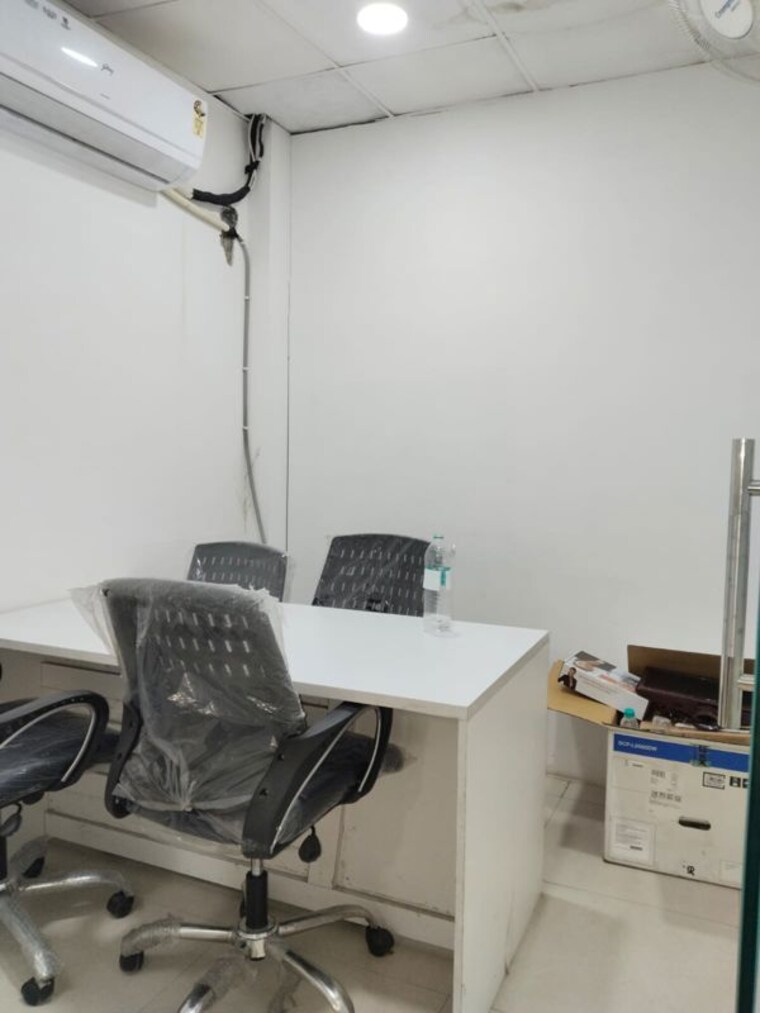 Team Area, sector 2 Commercial Office Space 1200 Sq.Ft. In Sector 2 Noida 10394494