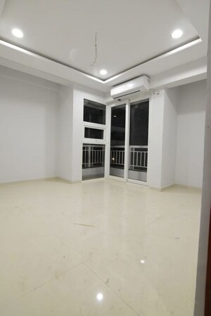 Room in 3 BHK Apartment at New Sneh Nagar – for Sale