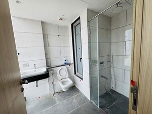 Bathroom in 4 BHK Apartment at Rustomjee Crown, Prabhadevi – for Sale