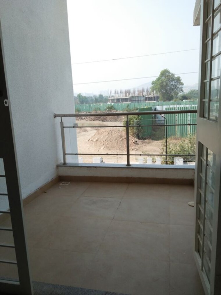 Balcony, kamgar putala vasahat 2 Bedroom 750 Sq.Ft. Apartment In Kamgar Putala Vasahat Pune 10394532