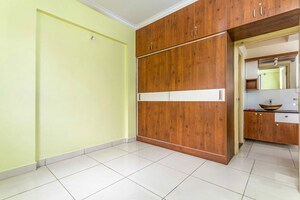 Room in 2 BHK Apartment at Whitefield – for Rent