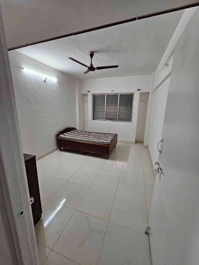 Bathroom, kamgar putala vasahat 2 Bedroom 750 Sq.Ft. Apartment In Kamgar Putala Vasahat Pune 10394535