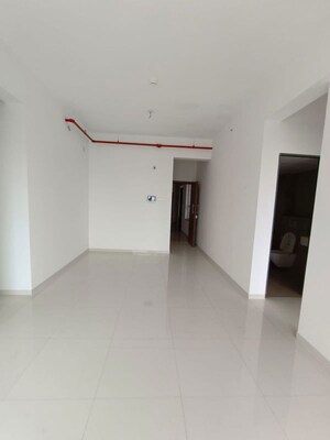 Room in 3 BHK Apartment at Runwal The Central Park, Chinchwad – for Rent