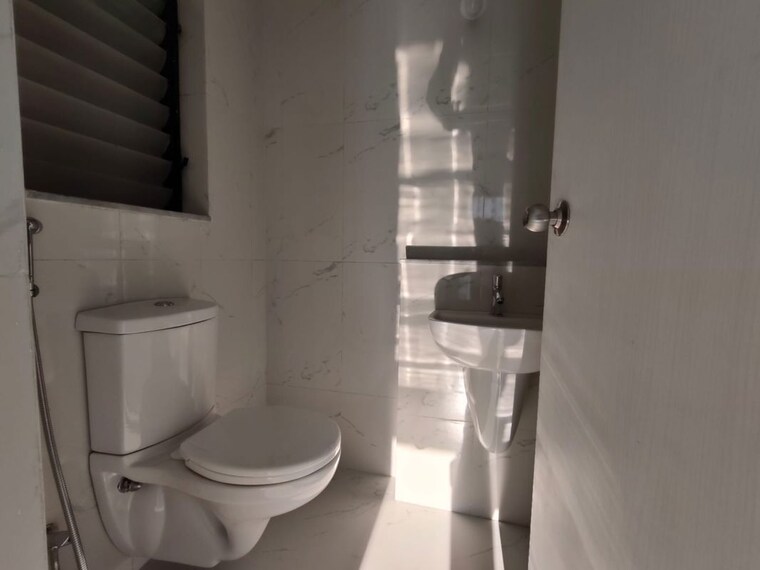 Bathroom, bhadra nagar 1 Bedroom 353 Sq.Ft. Apartment In Bhadra Nagar Thane 10394554