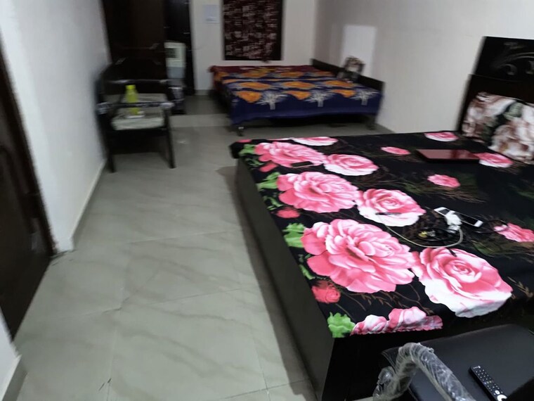 Bedroom, kharar mohali road 6+ Bedroom 275 Sq.Yd. Independent House In Kharar Mohali Road Kharar 10394596