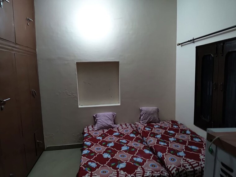 Bedroom, kharar mohali road 6+ Bedroom 275 Sq.Yd. Independent House In Kharar Mohali Road Kharar 10394596