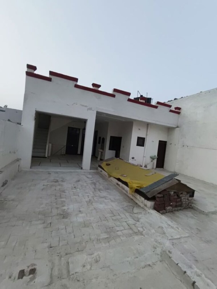 Exterior View, kharar mohali road 6+ Bedroom 275 Sq.Yd. Independent House In Kharar Mohali Road Kharar 10394596