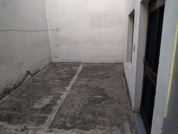 undefined, kharar mohali road 6+ Bedroom 275 Sq.Yd. Independent House In Kharar Mohali Road Kharar 10394596