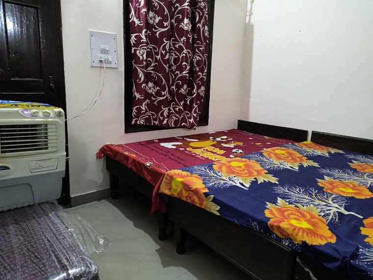 Bedroom, kharar mohali road 6+ Bedroom 275 Sq.Yd. Independent House In Kharar Mohali Road Kharar 10394596