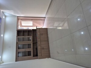 Staircase in 2.5 BHK Apartment at Vasant Apartment Mayur Vihar, Mayur Vihar 1 – for Rent