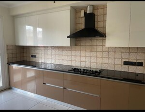 Kitchen in 3 BHK Builder Floor at Sector 21 – for Rent