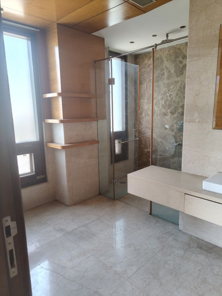 Room, greater kailash ii 5 Bedroom 4500 Sq.Ft. Builder Floor In Greater Kailash ii Delhi 10394618