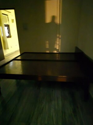 Kitchen in 1.5 BHK Builder Floor at Mayur Vihar – for Sale