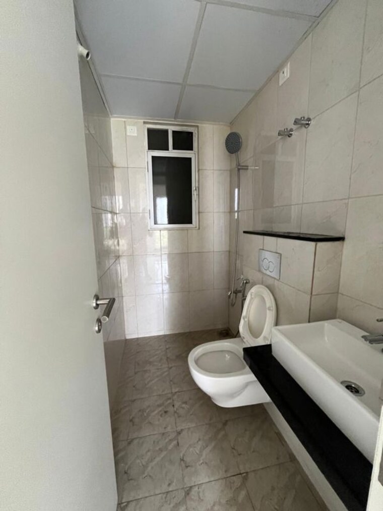 Bathroom, godrej-park-greens 2.5 Bedroom 711 Sq.Ft. Apartment In Mamurdi Pune 10394622