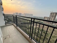 3 BHK + Extra Room Apartment For Rent in Eldeco Live By The Greens