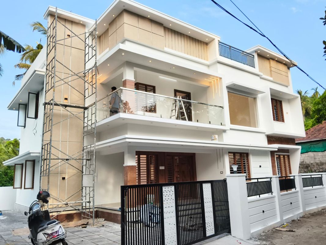 5 BHK + Study Room,Extra Room,Basement,Store Room Independent House For Sale in Mannuthy