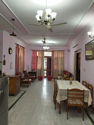 Living Room in 3 BHK Builder Floor at Sector 23 – for Rent